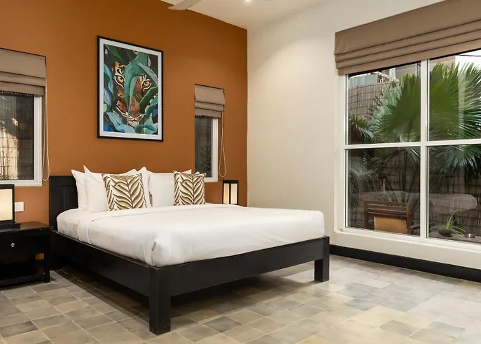 Babel Boutique Hotel 3*
